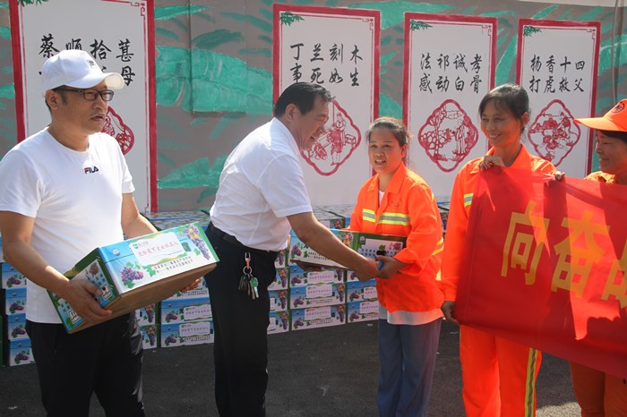 張家界2.jpg 張家界2.jpg